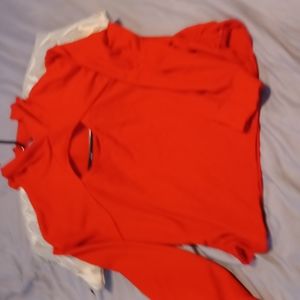 RED SWEATSHIRT
